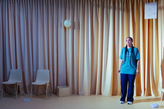 Pearl Mackie dans Bébé