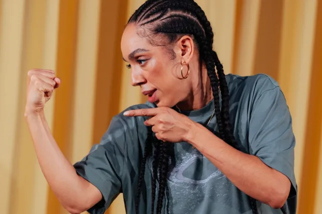 Pearl Mackie dans Bébé (1)