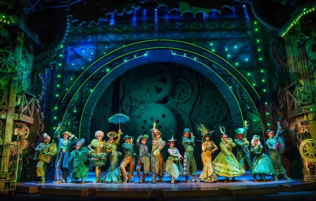 Wicked 2023 24 London Company Photo de Matt Crockett 1608 RT