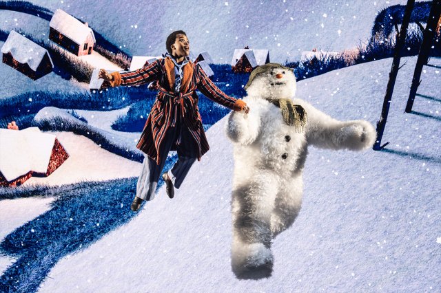 Tate and Aaron Smyth in The Snowman
